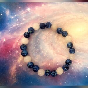 Natural Blue Vein and Clear Quartz Gemstone Beaded Bracelet 7"